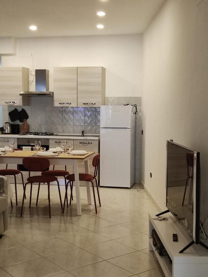 Apartmán O'Tuocc A Chiaia Neapol Exteriér fotografie